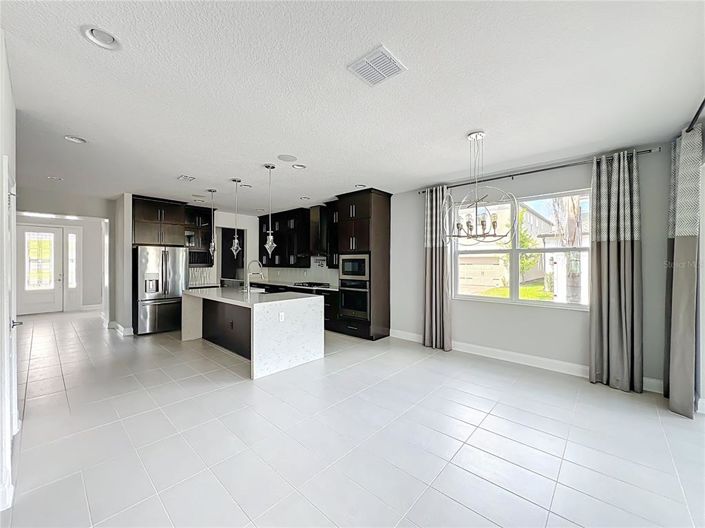 Image No.29-5 Bed House for sale