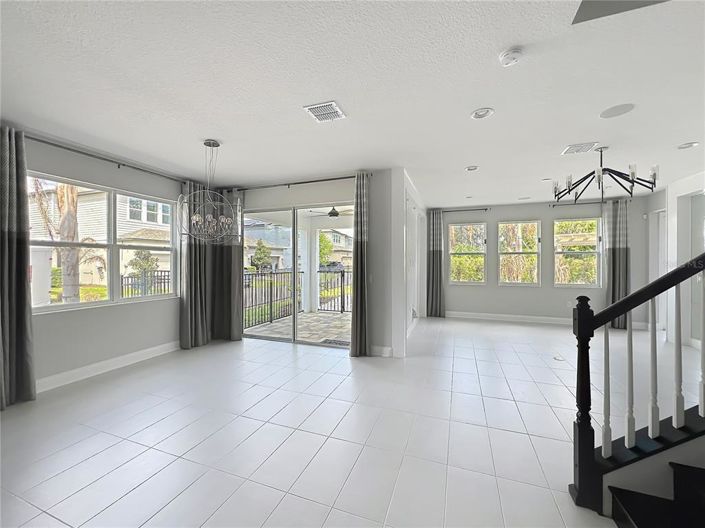 Image No.30-5 Bed House for sale