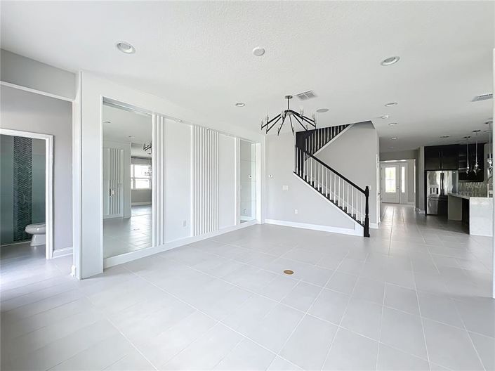 Image No.34-5 Bed House for sale