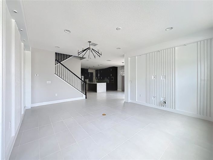 Image No.35-5 Bed House for sale
