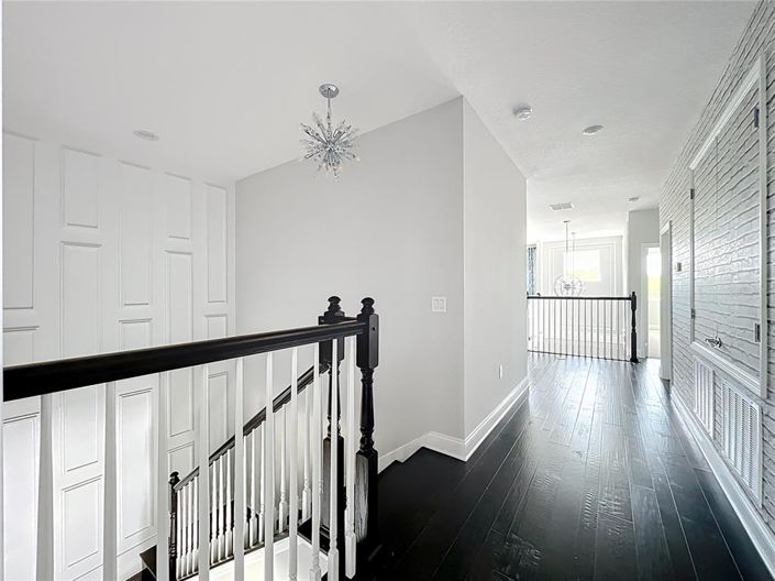 Image No.44-5 Bed House for sale