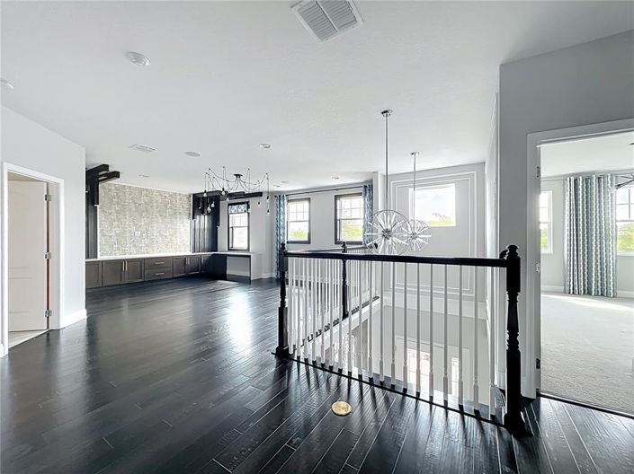 Image No.45-5 Bed House for sale