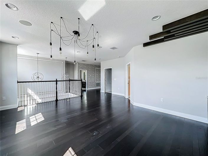 Image No.52-5 Bed House for sale