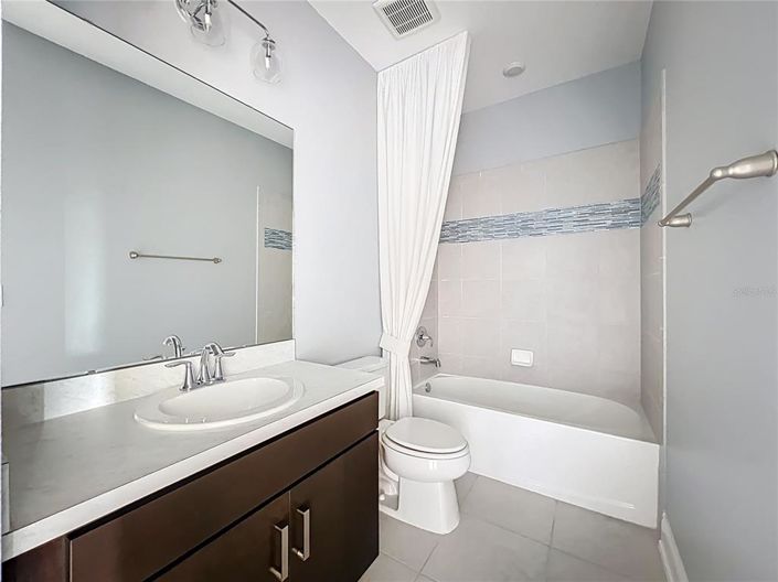 Image No.56-5 Bed House for sale