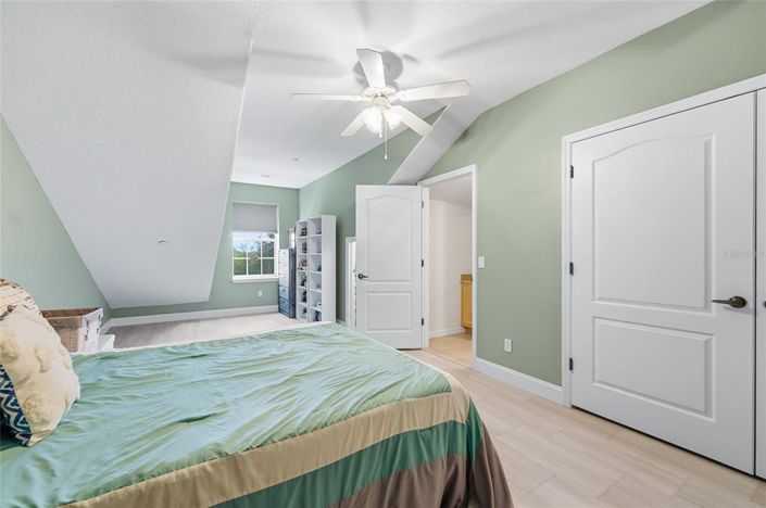 Image No.21-3 Bed Townhouse for sale