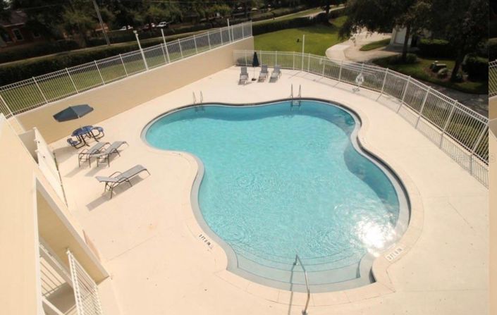 Image No.28-3 Bed Townhouse for sale