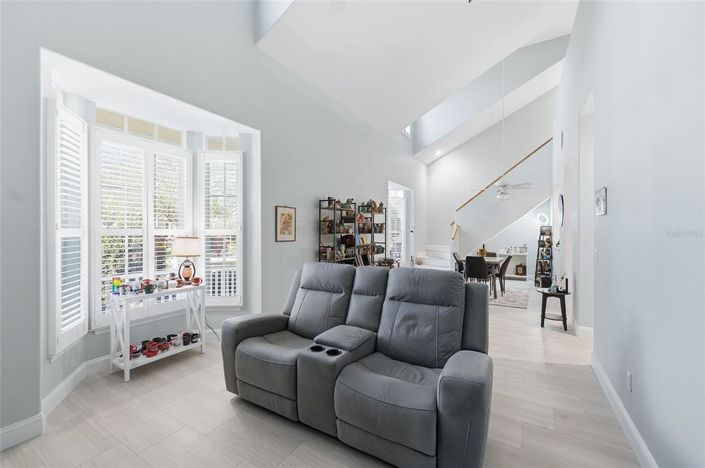 Image No.6-3 Bed Townhouse for sale