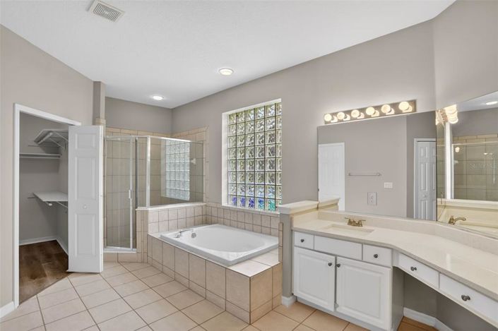 Image No.28-4 Bed House for sale