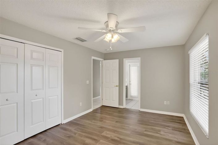 Image No.42-4 Bed House for sale