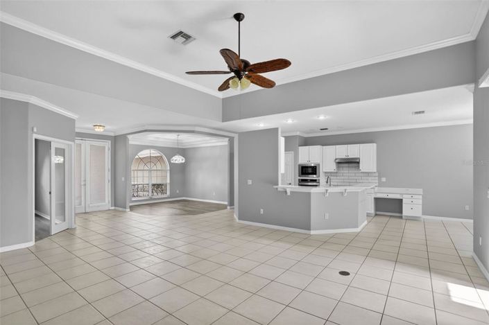 Image No.8-4 Bed House for sale