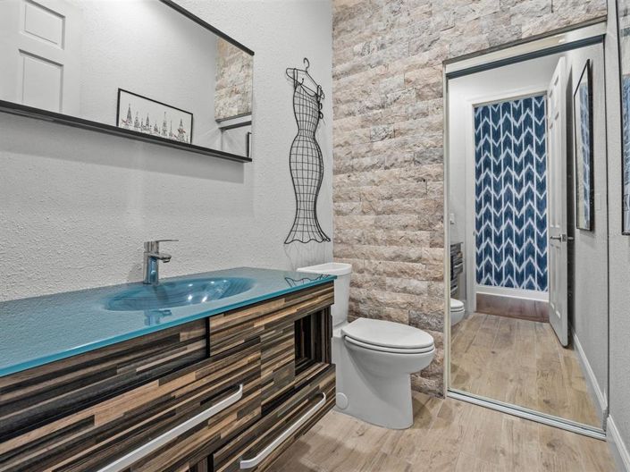 Image No.50-4 Bed House for sale