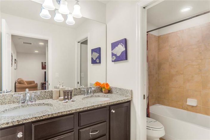 Image No.28-4 Bed Townhouse for sale