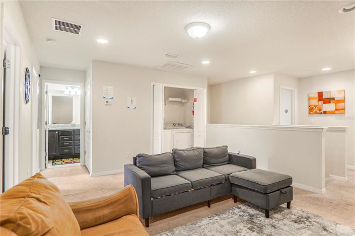 Image No.40-4 Bed Townhouse for sale