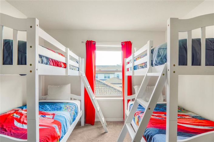 Image No.42-4 Bed Townhouse for sale