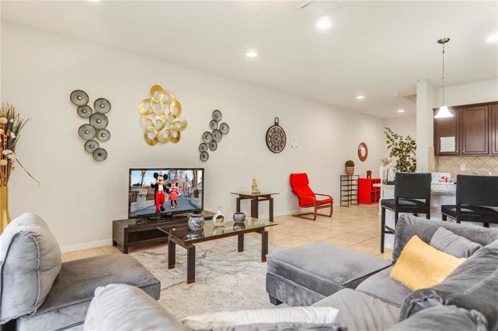 Image No.45-4 Bed Townhouse for sale