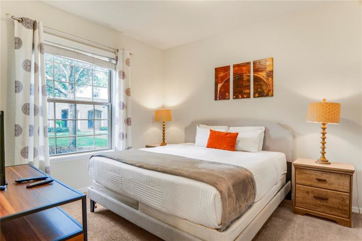 Image No.55-4 Bed Townhouse for sale