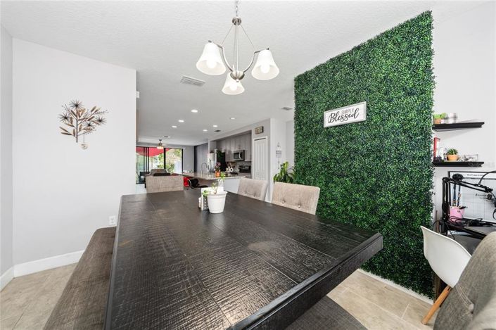 Image No.10-3 Bed Townhouse for sale