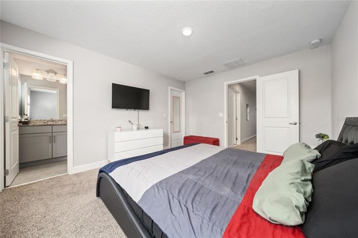 Image No.22-3 Bed Townhouse for sale