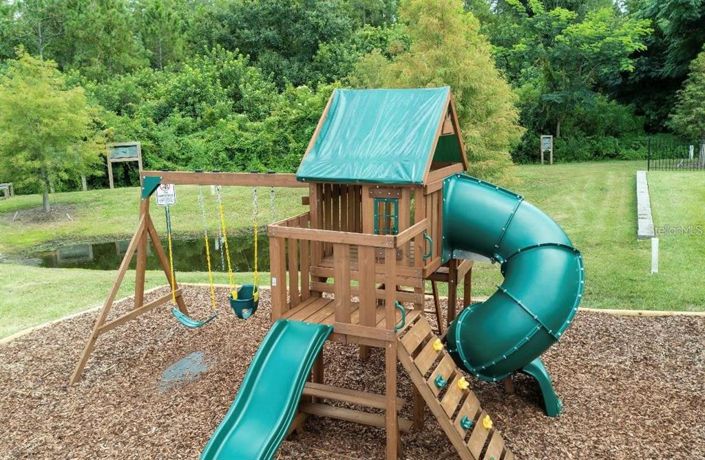 Image No.35-3 Bed Townhouse for sale