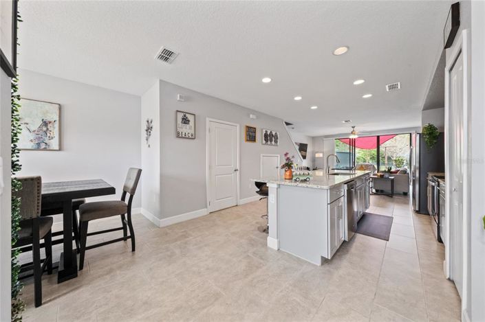 Image No.6-3 Bed Townhouse for sale