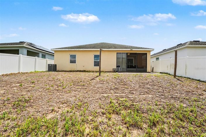 Image No.30-4 Bed House for sale