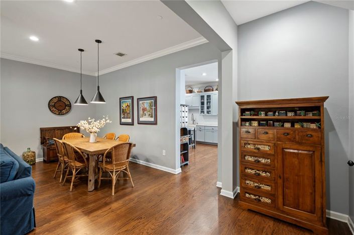 Image No.11-4 Bed Townhouse for sale