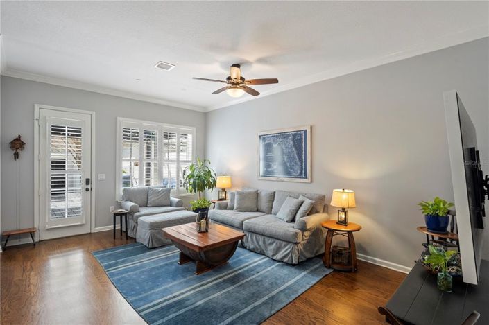 Image No.14-4 Bed Townhouse for sale