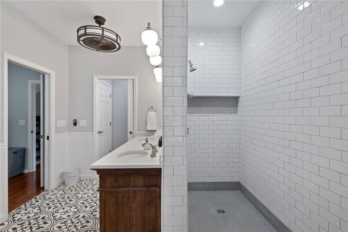 Image No.22-4 Bed Townhouse for sale