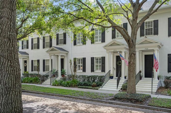 Image No.4-4 Bed Townhouse for sale