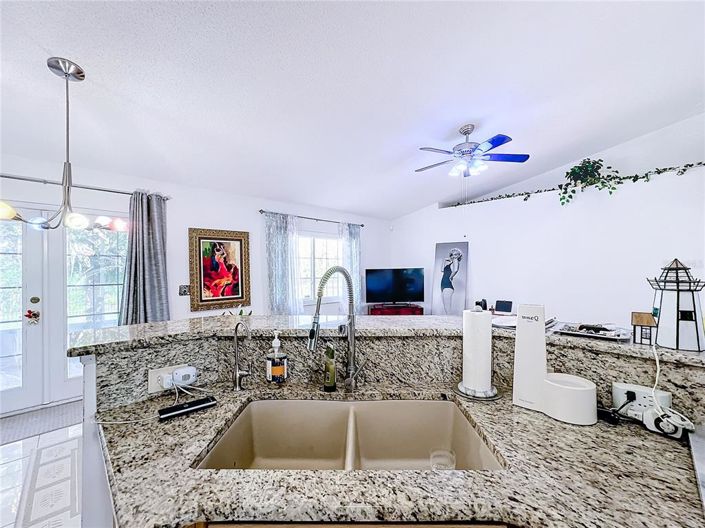 Image No.19-3 Bed House for sale