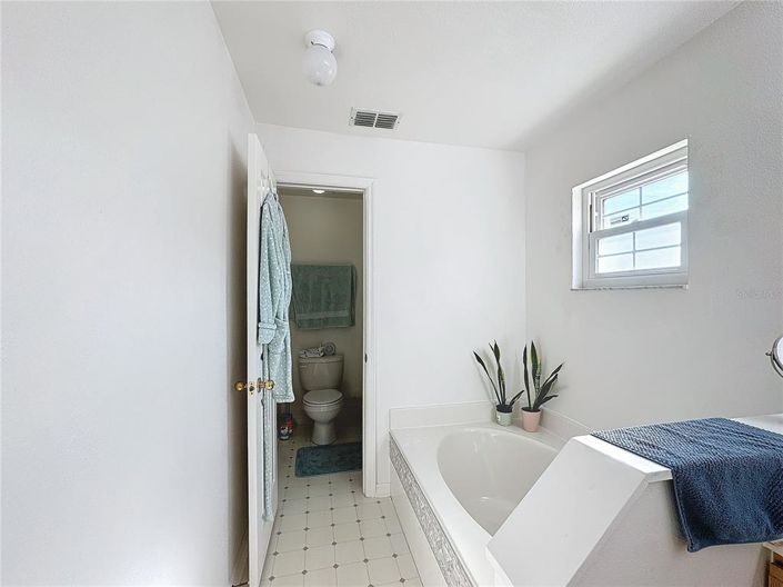 Image No.31-3 Bed House for sale