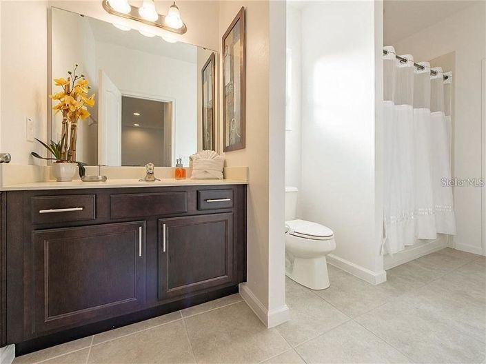Image No.6-6 Bed House for sale