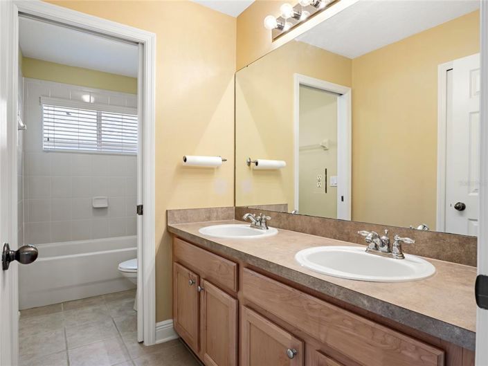 Image No.24-5 Bed House for sale