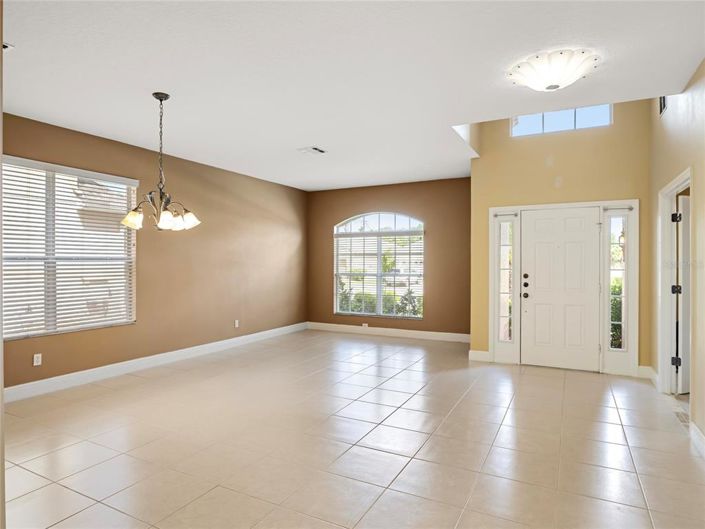 Image No.3-5 Bed House for sale
