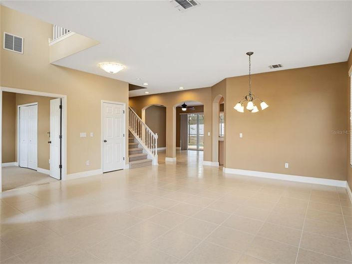 Image No.5-5 Bed House for sale
