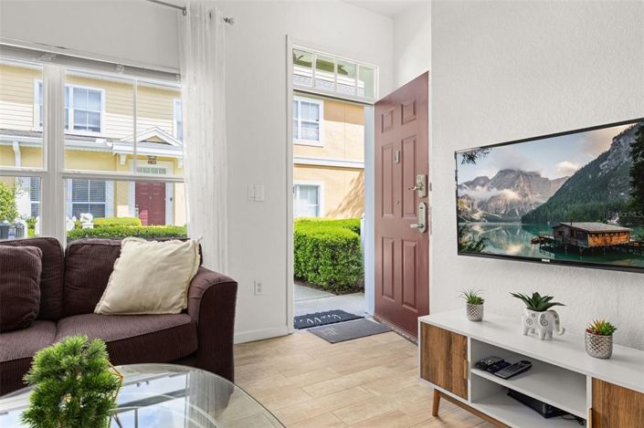 Image No.10-3 Bed Apartment for sale