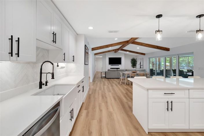 Image No.12-5 Bed House for sale