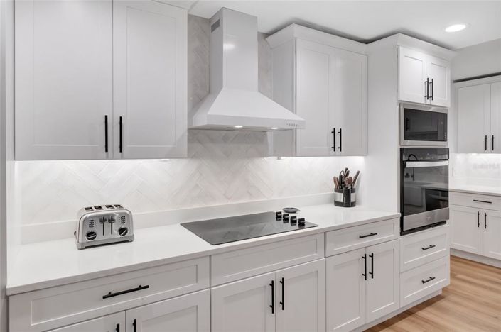 Image No.13-5 Bed House for sale