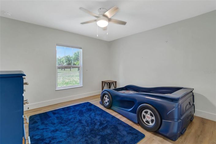 Image No.33-5 Bed House for sale