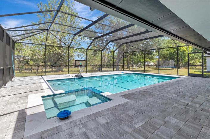 Image No.39-5 Bed House for sale