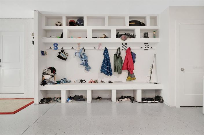 Image No.45-5 Bed House for sale