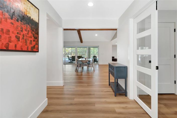 Image No.5-5 Bed House for sale