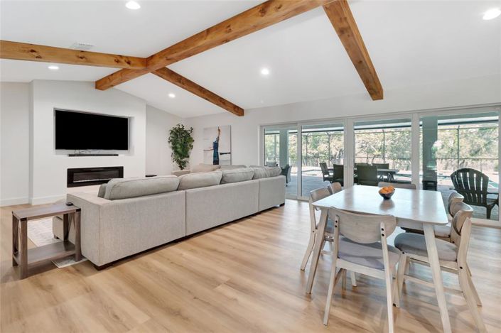 Image No.7-5 Bed House for sale