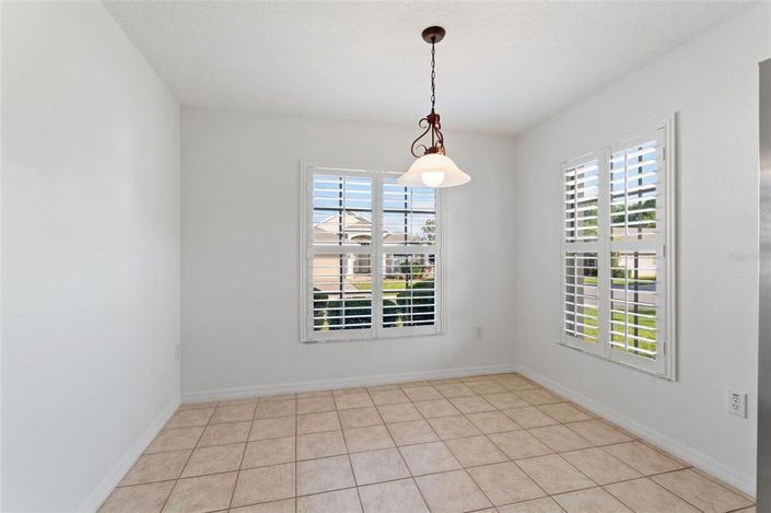 Image No.8-2 Bed House for sale