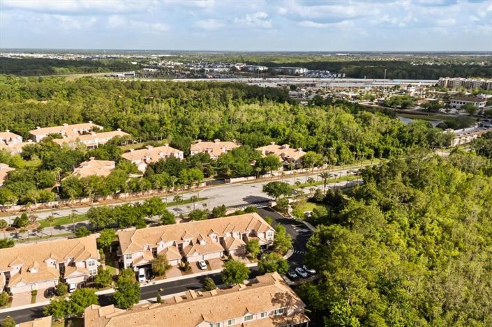 Image No.30-3 Bed Townhouse for sale