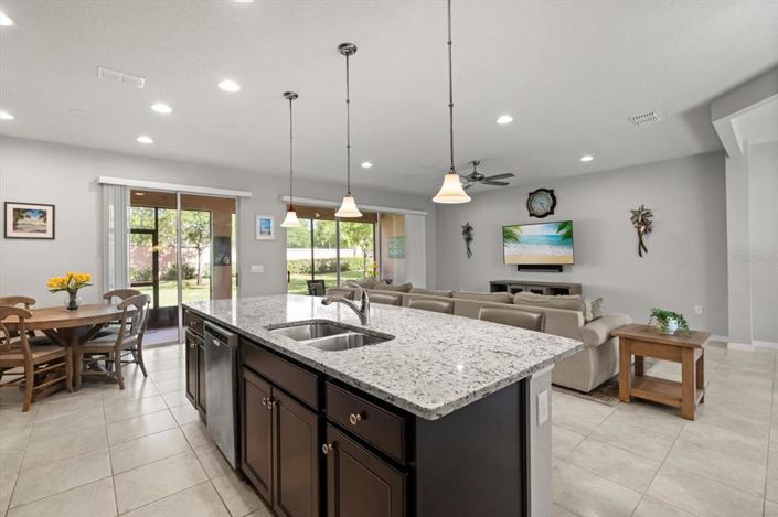 Image No.7-3 Bed Townhouse for sale