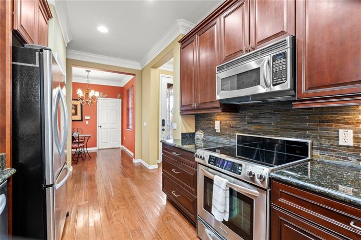 Image No.10-3 Bed Villa for sale