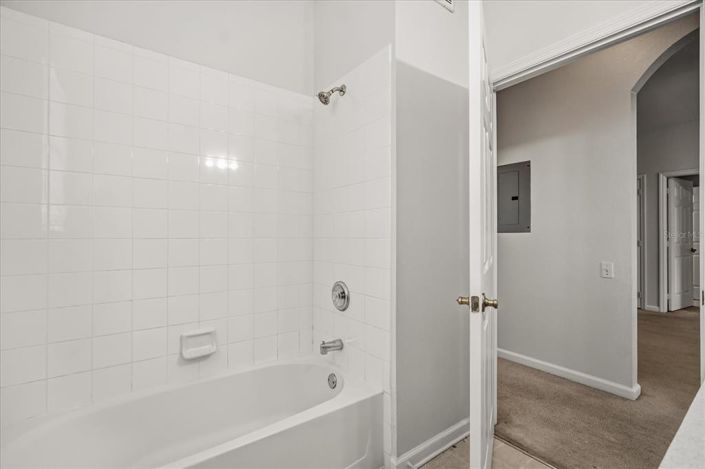 Image No.14-3 Bed Apartment for sale