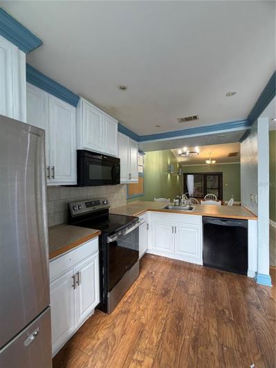 Image No.3-2 Bed Villa for sale