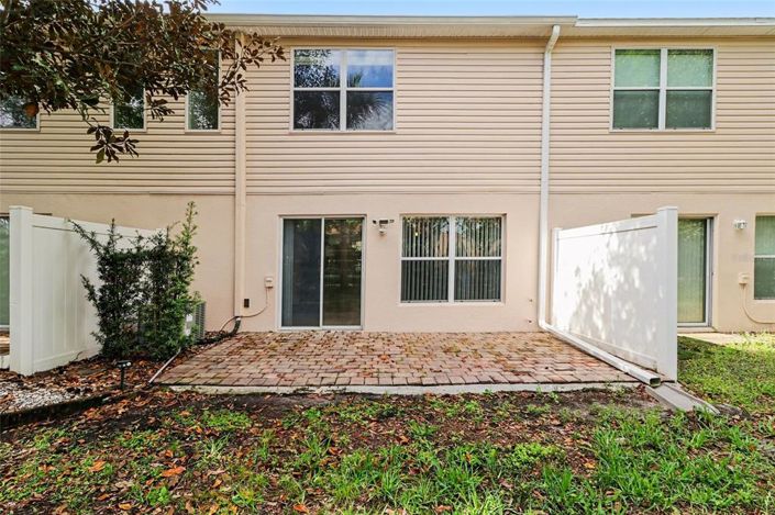 Image No.29-3 Bed Townhouse for sale